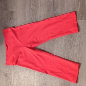 Thrive Societe Red Cropped Leggings Size Small